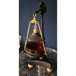 Lampe à  huile ou Veilleuse En Bronze 