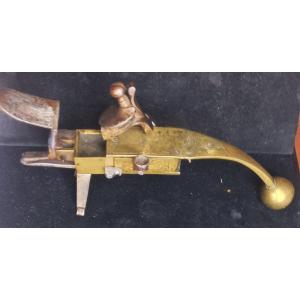 Briquet  à  Silex  Mecanique De Table 