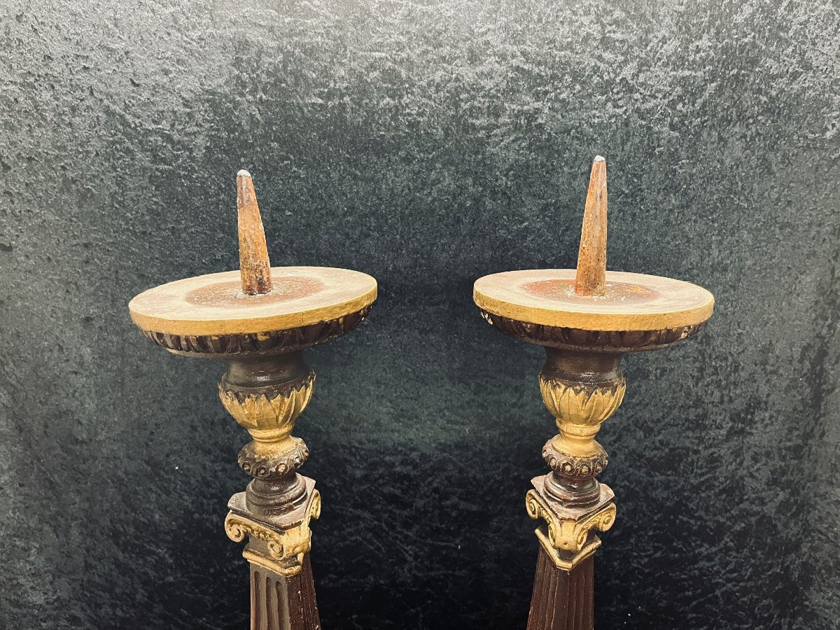 Paire de piques-cierges Bougeoirs en bois sculpté et polychromé d'époque XIX°-photo-2