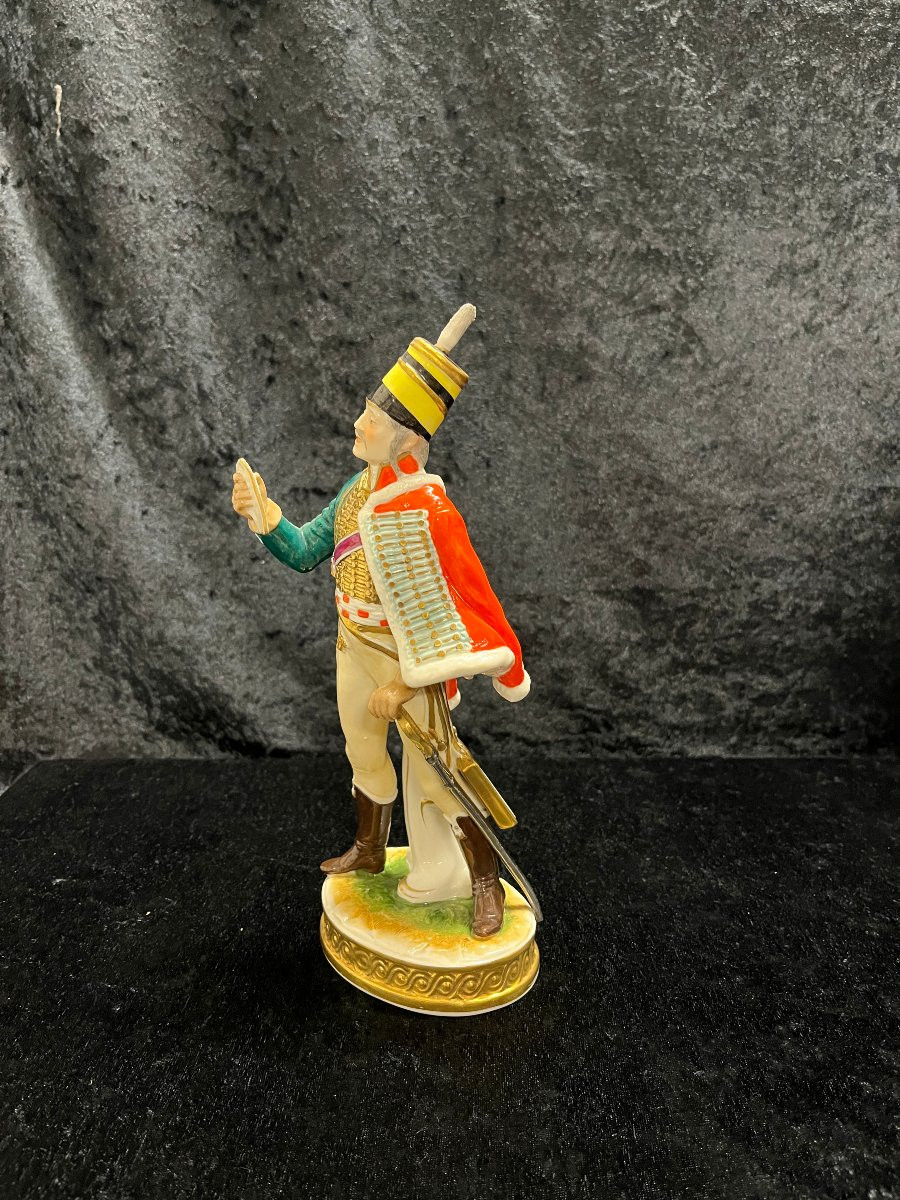 Figurine officier allemand en porcelaine de Rudolf Kämmer -photo-2