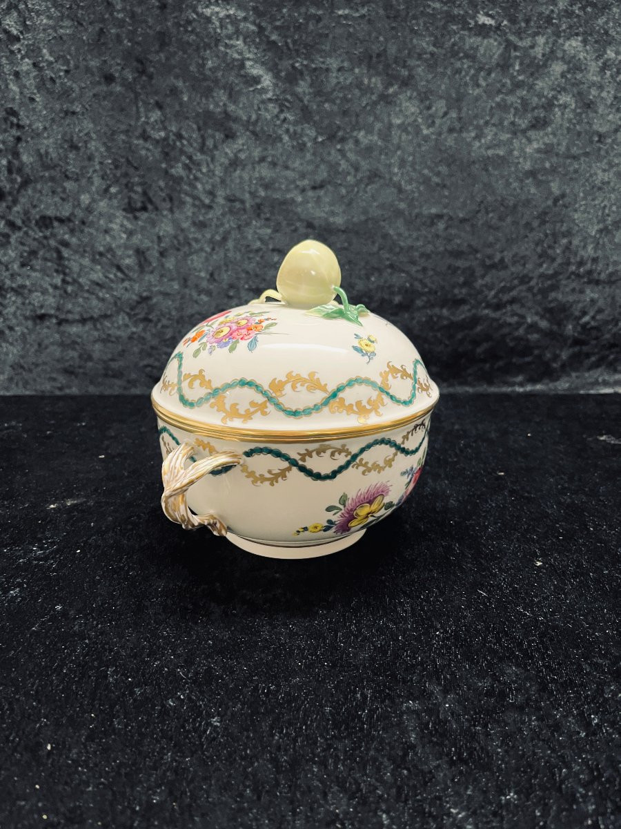 Sucrier en  porcelaine de Dresde-photo-2