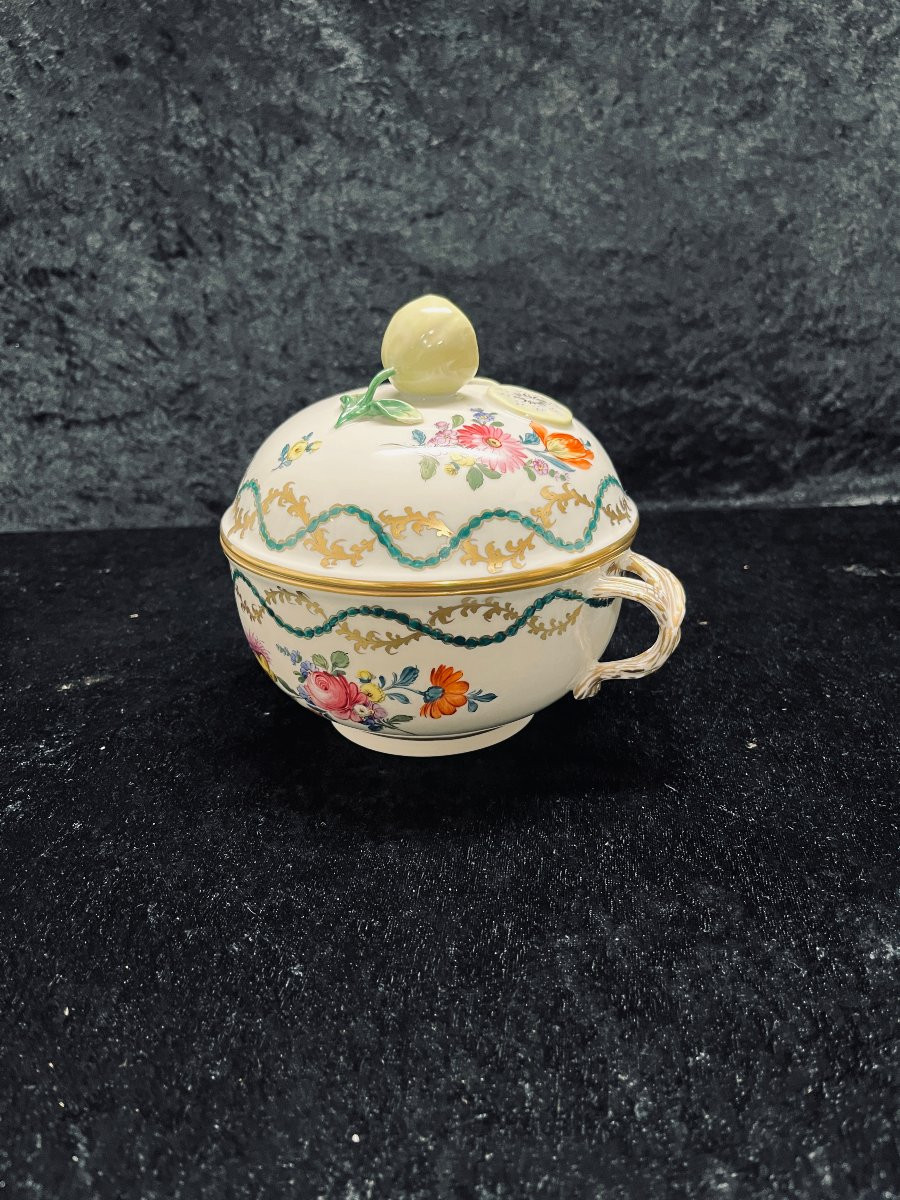 Sucrier en  porcelaine de Dresde-photo-3