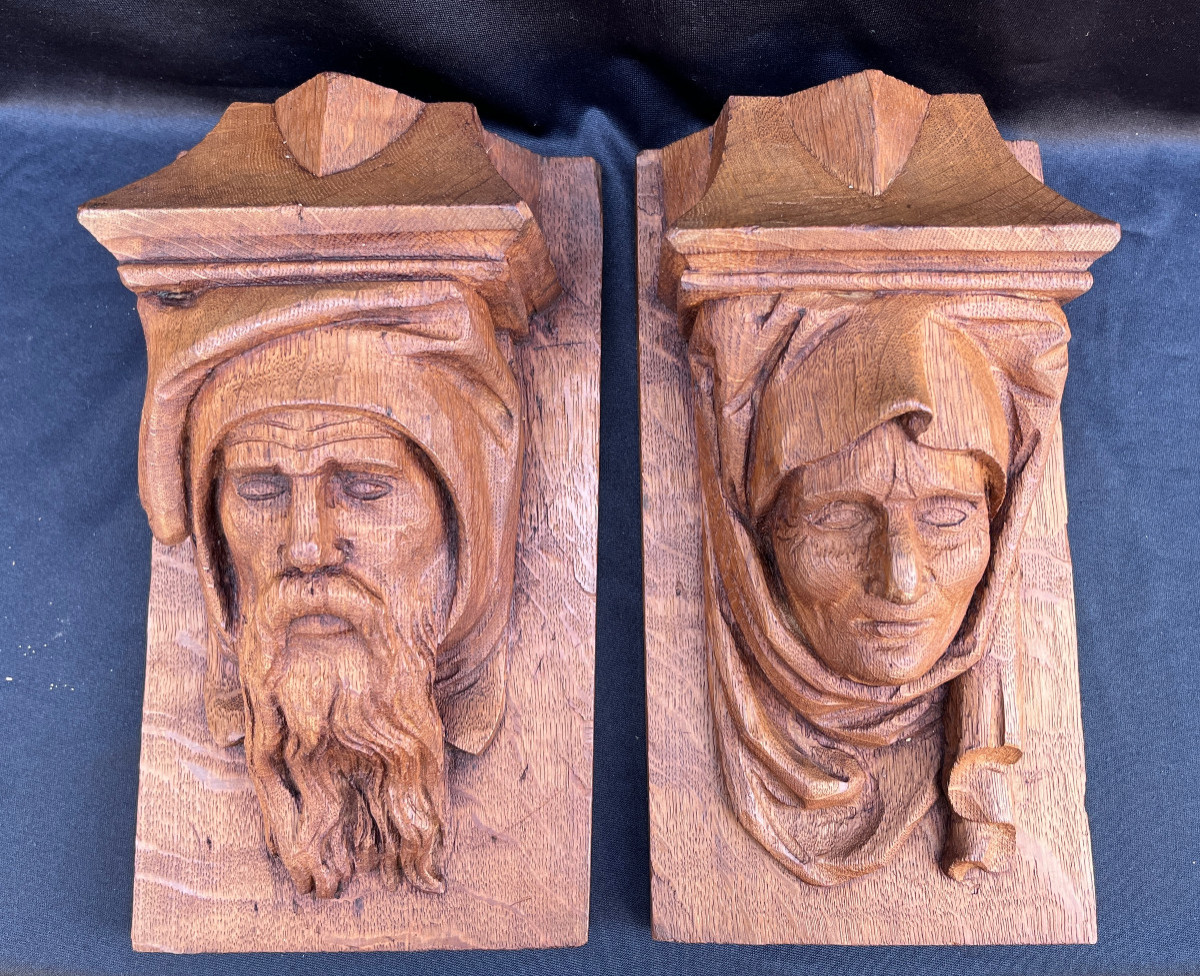 Paire de portrait bois sculpté style renaissance 