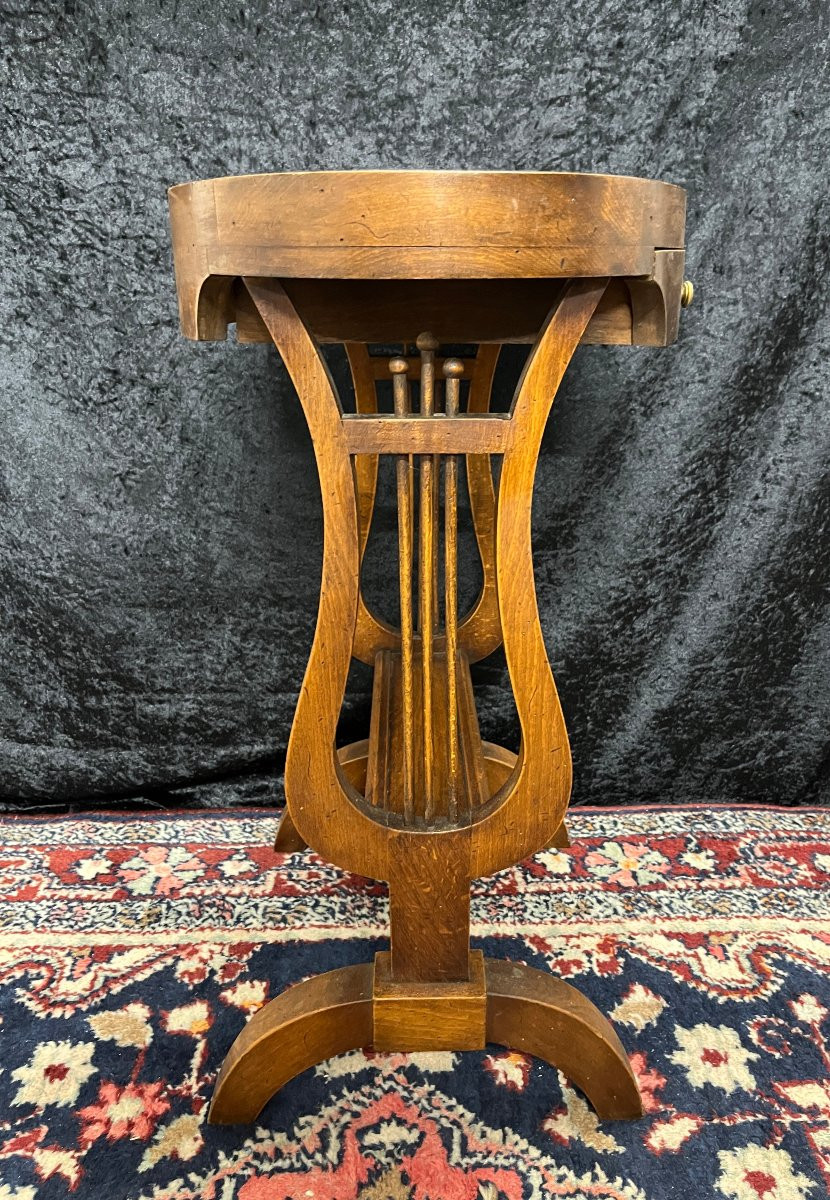 Restoration Style Lyre-style Pedestal Table-photo-3