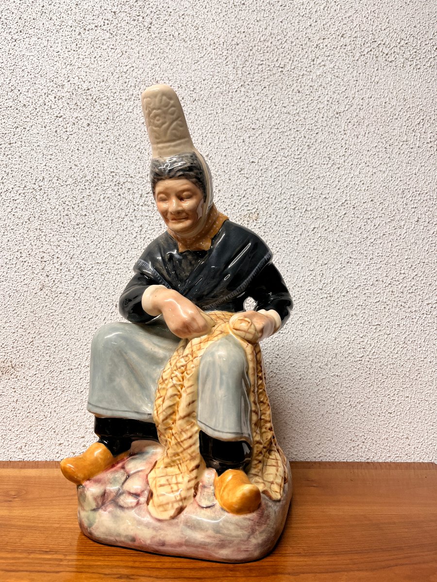 Breton Woman In Desvres Earthenware - Gabriel Fourmaintreaux - Breiz Pierrick