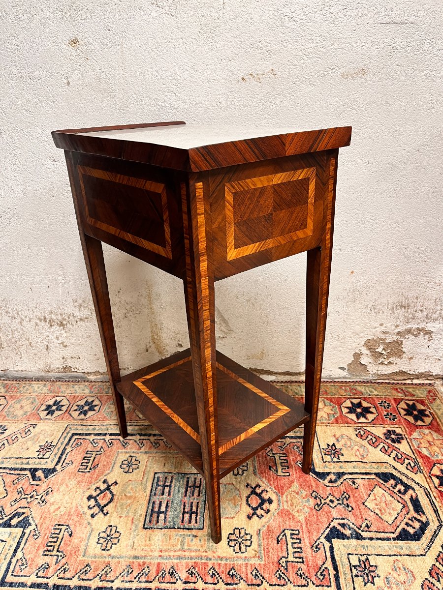 Louis XVI-era Inlaid Nightstand-photo-3