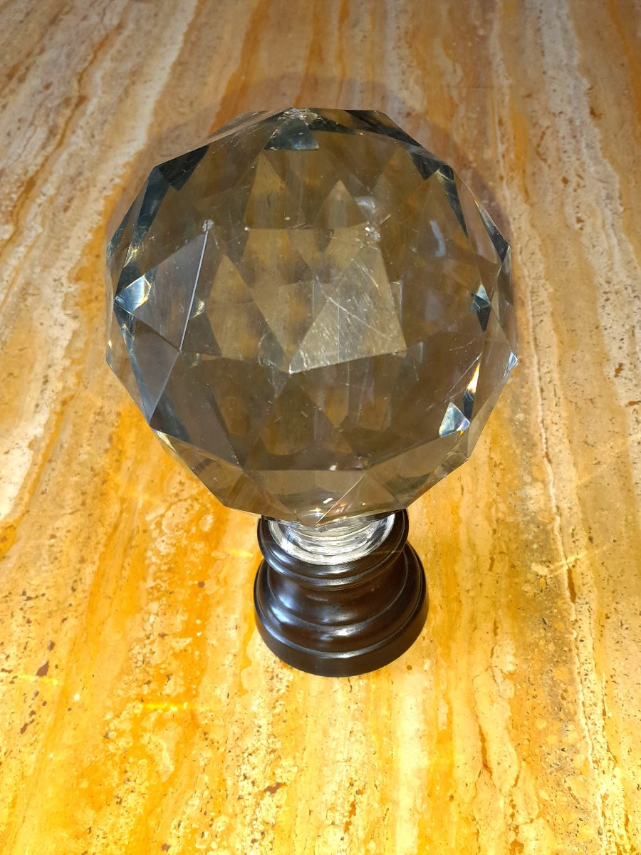 Large 19th Century Staircase Ball-photo-2