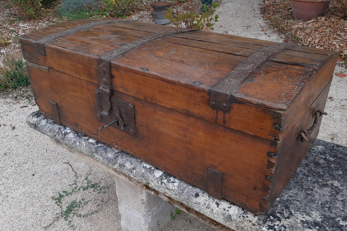 18th-century Travel Chest -photo-2