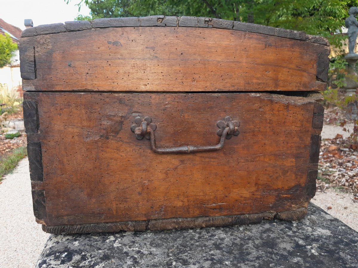 18th-century Travel Chest -photo-2