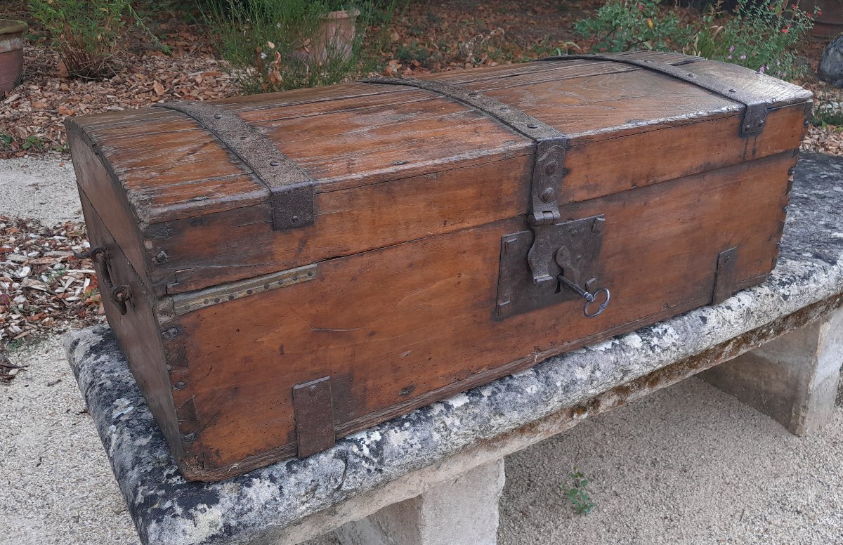 18th-century Travel Chest 