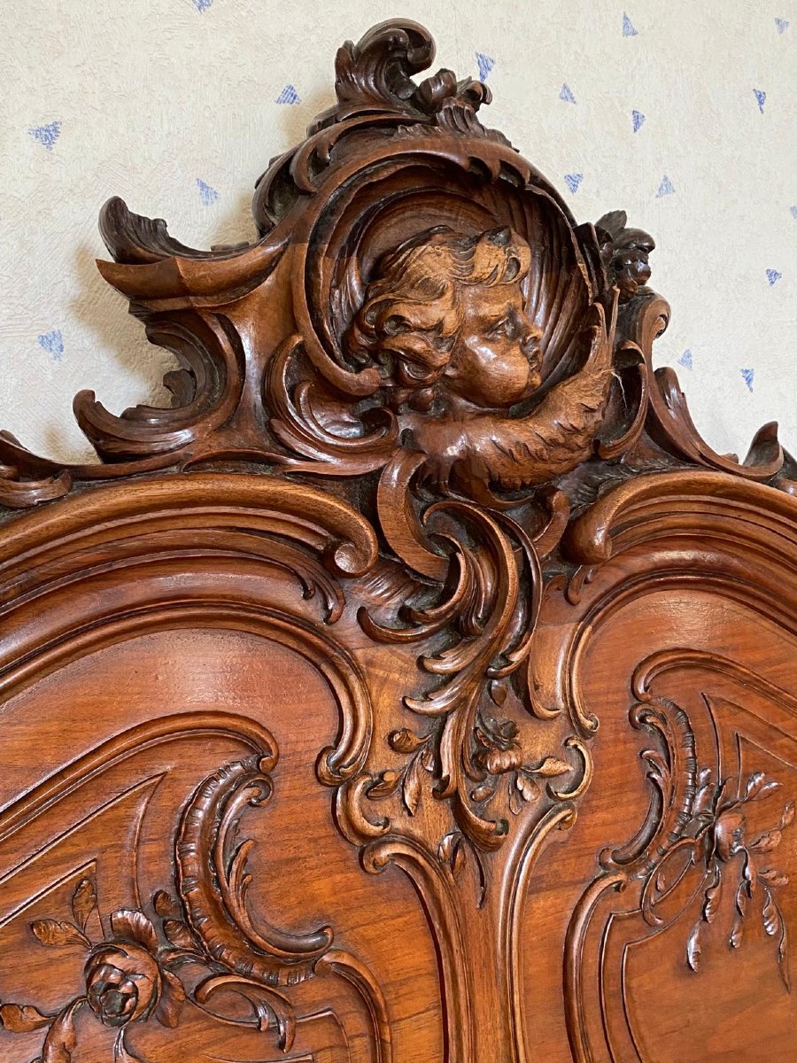 lit en noyer sculpté de style Louis XV – époque XIXe siècle-photo-2