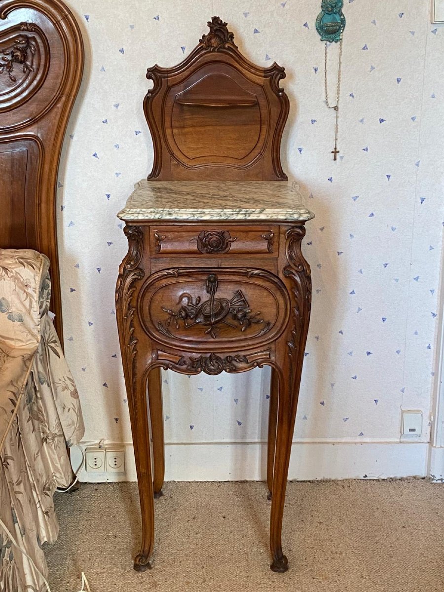 Table de chevet en noyer sculpté et marbre, style Louis XV – XIXe siècle-photo-2