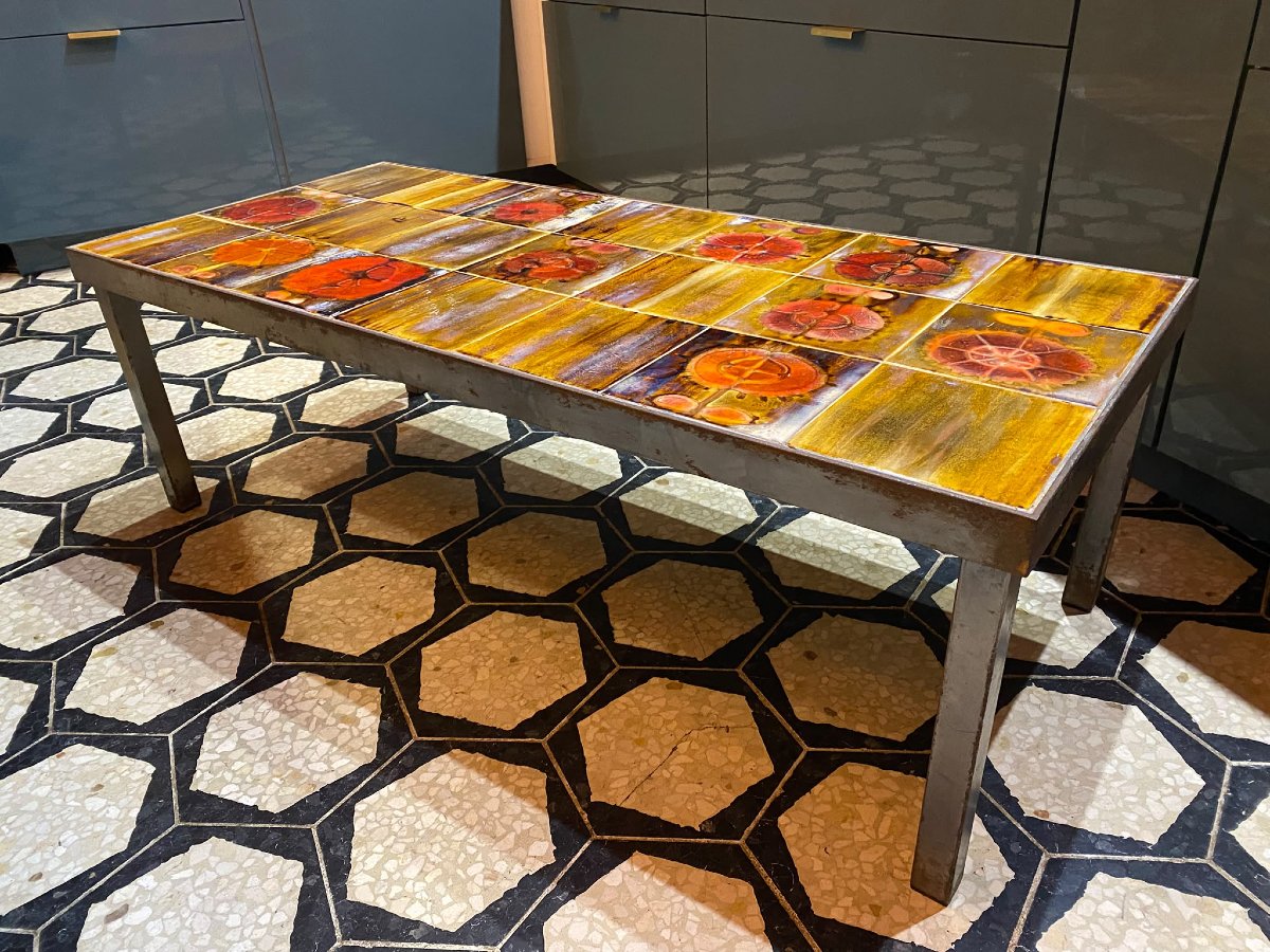 Table basse en métal laqué et céramique émaillée – Années 1960-1970