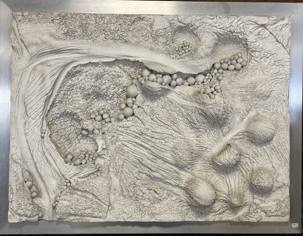 Gérard Simoen (born 1949) – *éclatement Blanc* – Plaster Painting-sculpture – 1972