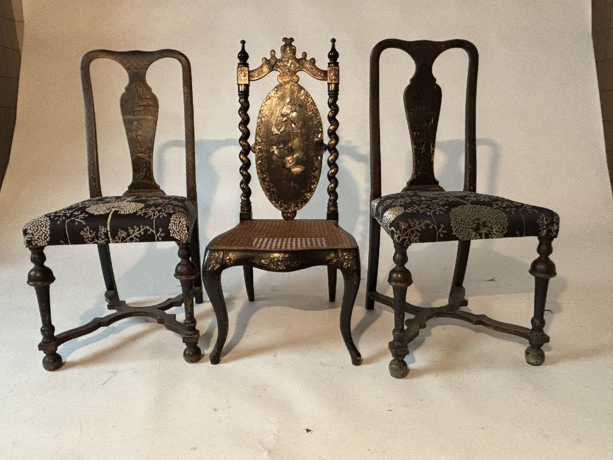 Paire de chaises à décor japonisant – Bois laqué noir et or – XIXe / début XXe siècle-photo-2