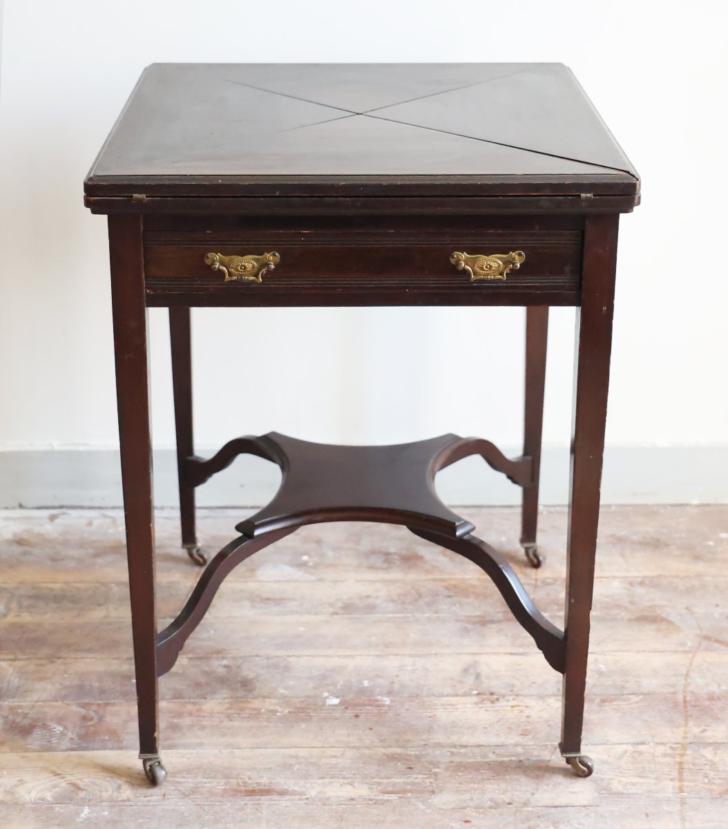 Mahogany Handkerchief-shaped Game Table – Circa 1900