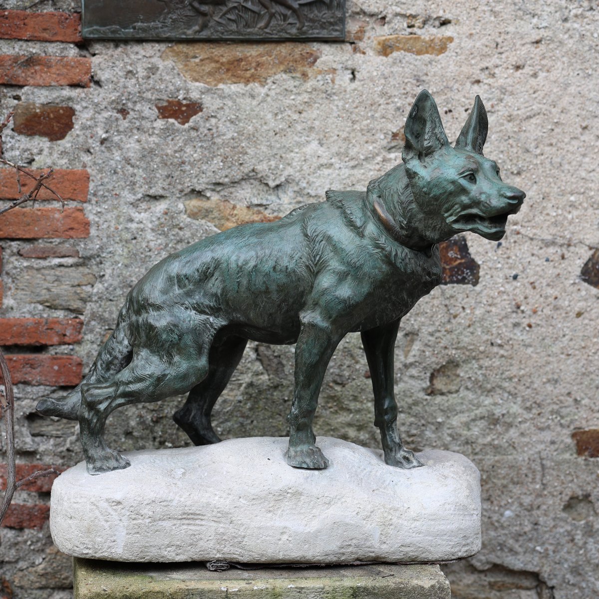 Thomas Cartier (1879-1943) – Grand bronze animalier représentant un chien de berger