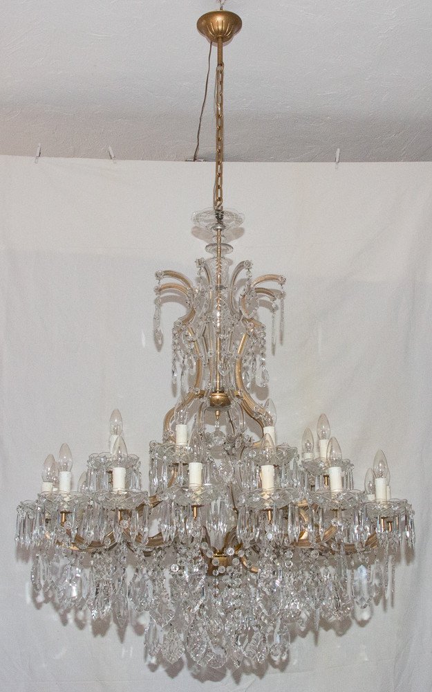 Large Italian Murano Chandelier With 24 Lights Mid 20th Century
