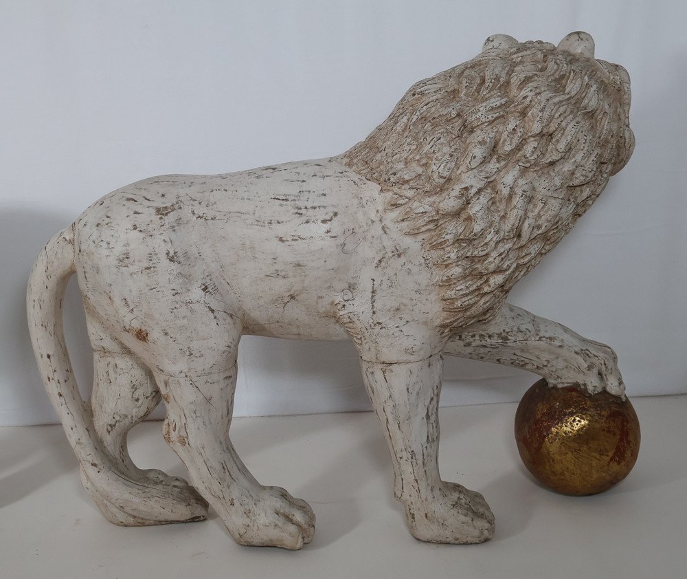 Large Pair Of Lions In Patinated Wood Italy Late 19th Century-photo-5