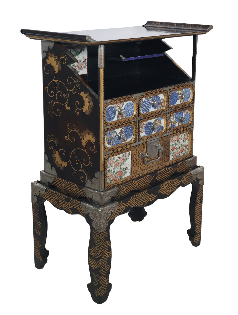 Cabinet japonais dit Shodana  époque Meiji 1868-1912-photo-2