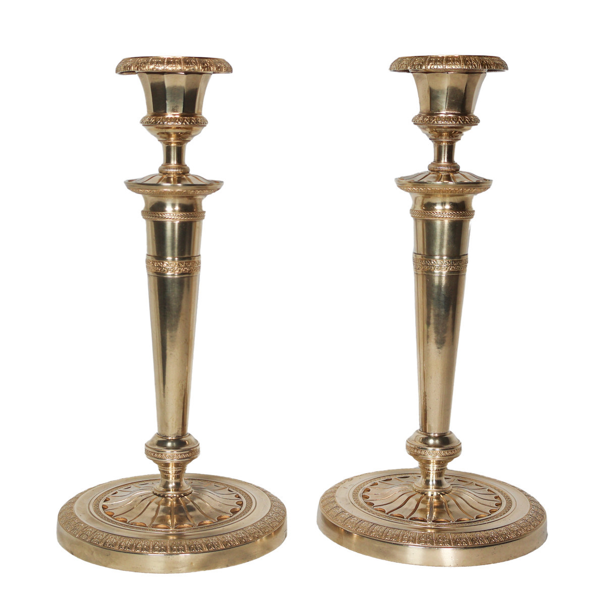  Paire de bougeoirs en bronze doré époque empire