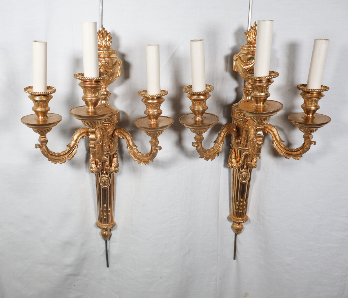 Paire d'appliques en bronze doré époque Louis XVI  
