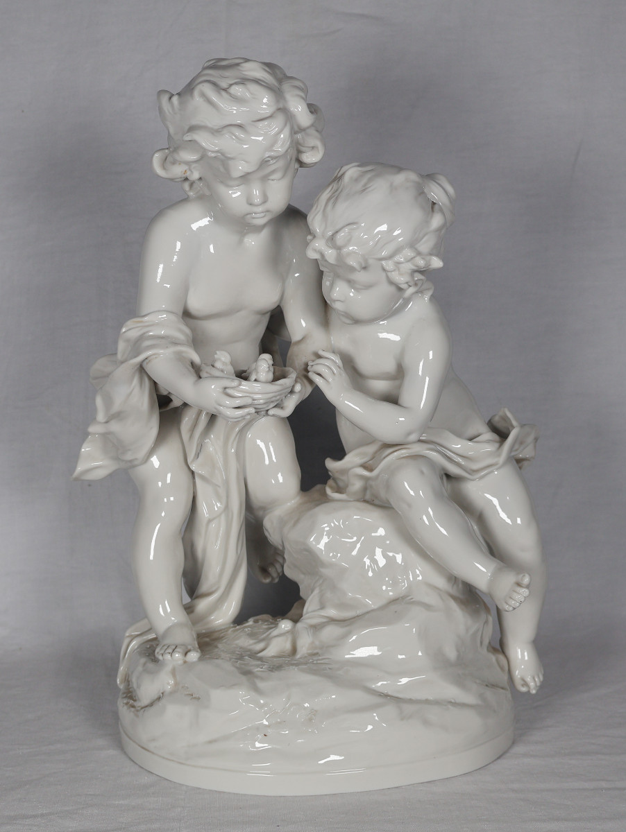 Group Of Children In Capodimonte Porcelain, Late 19th Century