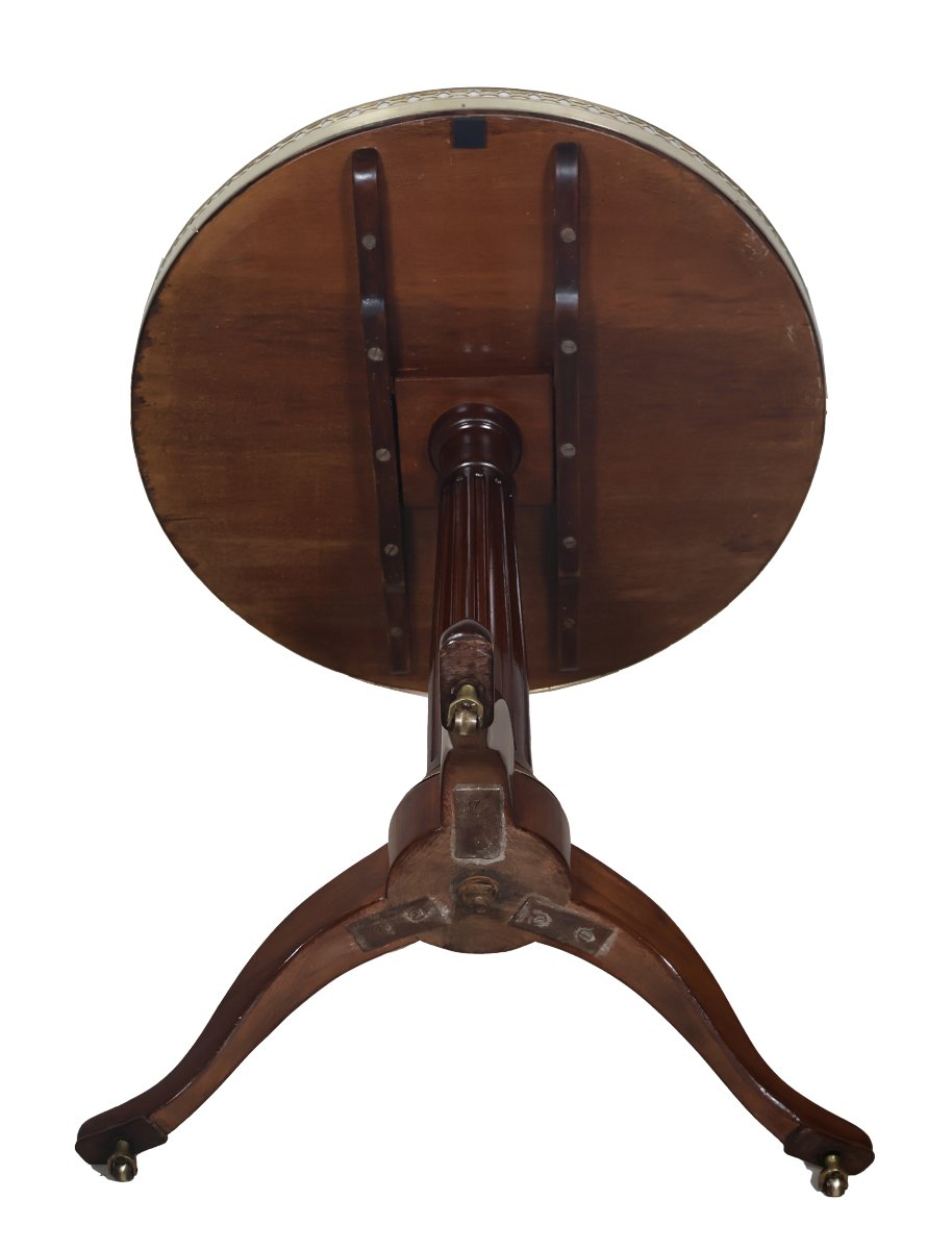 Swivel-top Mahogany Side Table, St. Louis XVI Style, Late 19th Century -photo-4
