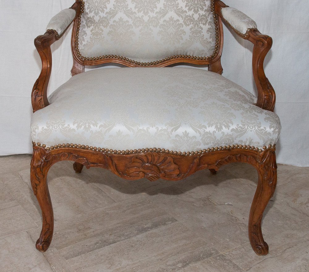 Queen's Armchair In Walnut Regency Period Circa 1730-photo-3