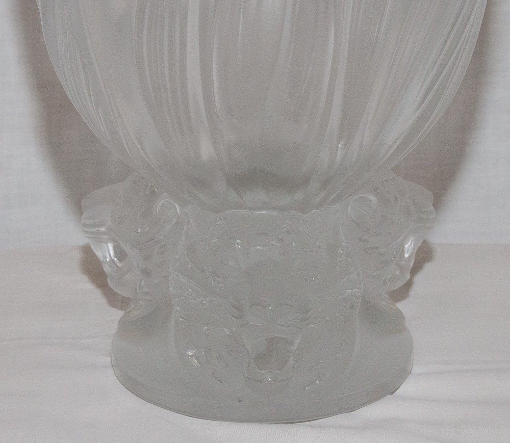 Large Vase With Panthers Lalique  France 20th Century-photo-2