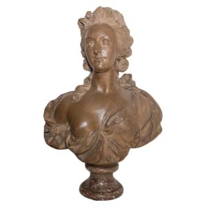 Madame du Barry  d’après Caffiéri en terre cuite XIXe siècle 