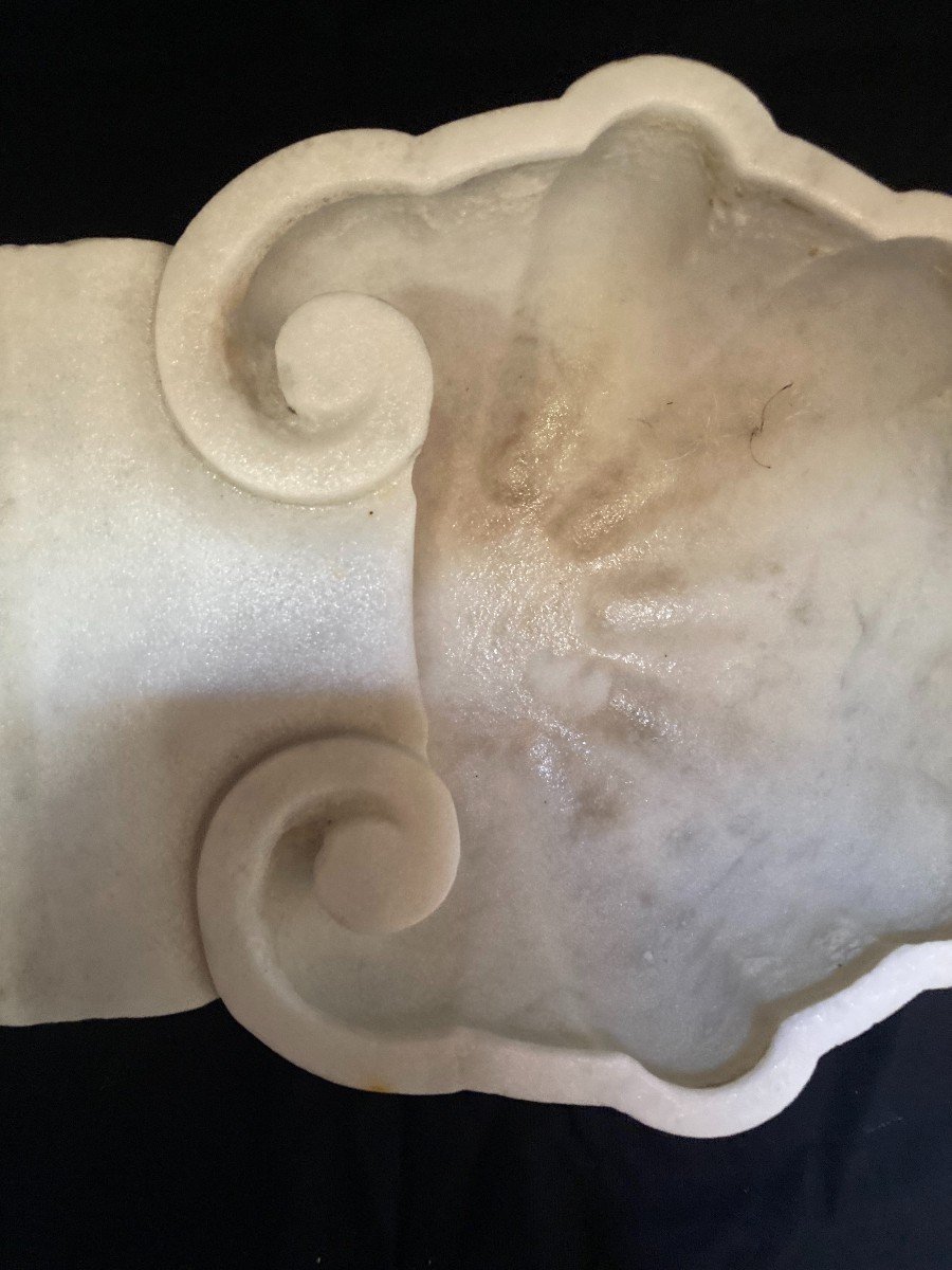 Carrara Marble Stoup 18th Century-photo-3