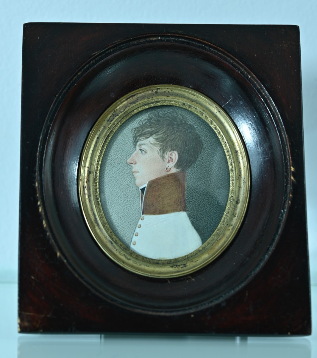 Beautiful Oval Miniature On Vellum Portrait Of A Young Man Earring Profile 1826 Italy -photo-3