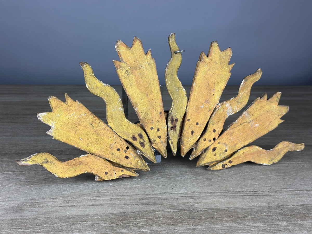 Bel et ancien parement boiserie rayonnant soleil bois doré sculpté 18 ème décor-photo-3