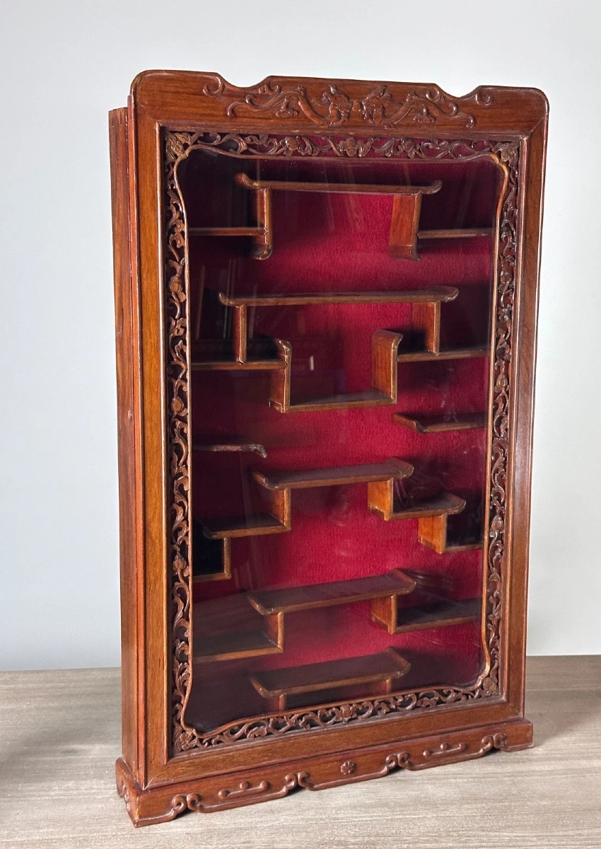 Carved Mahogany Glass Shelf For Netsuke Or Small Objects, China, Circa 1930 – Cabinet Of-photo-3