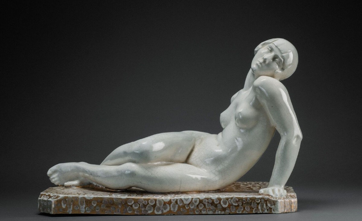 Yvonne PARVILLÉE  sculpture ART DECO CÉRAMIQUE Jeune femme Nue 1920  62CM