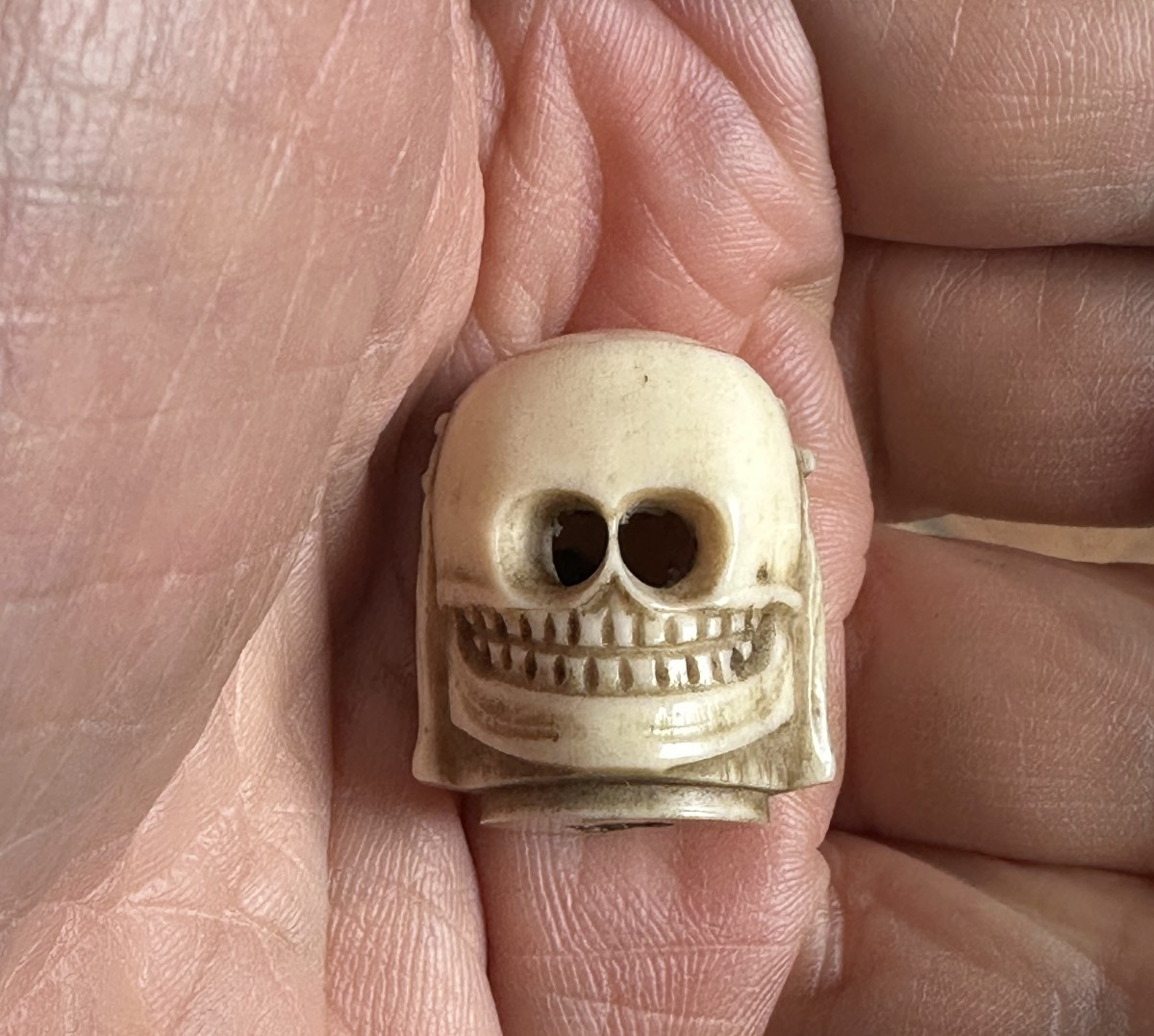 Grain de Chapelet 3cm Memento Mori visage christ tête de mort vanité 18e Ivoire 