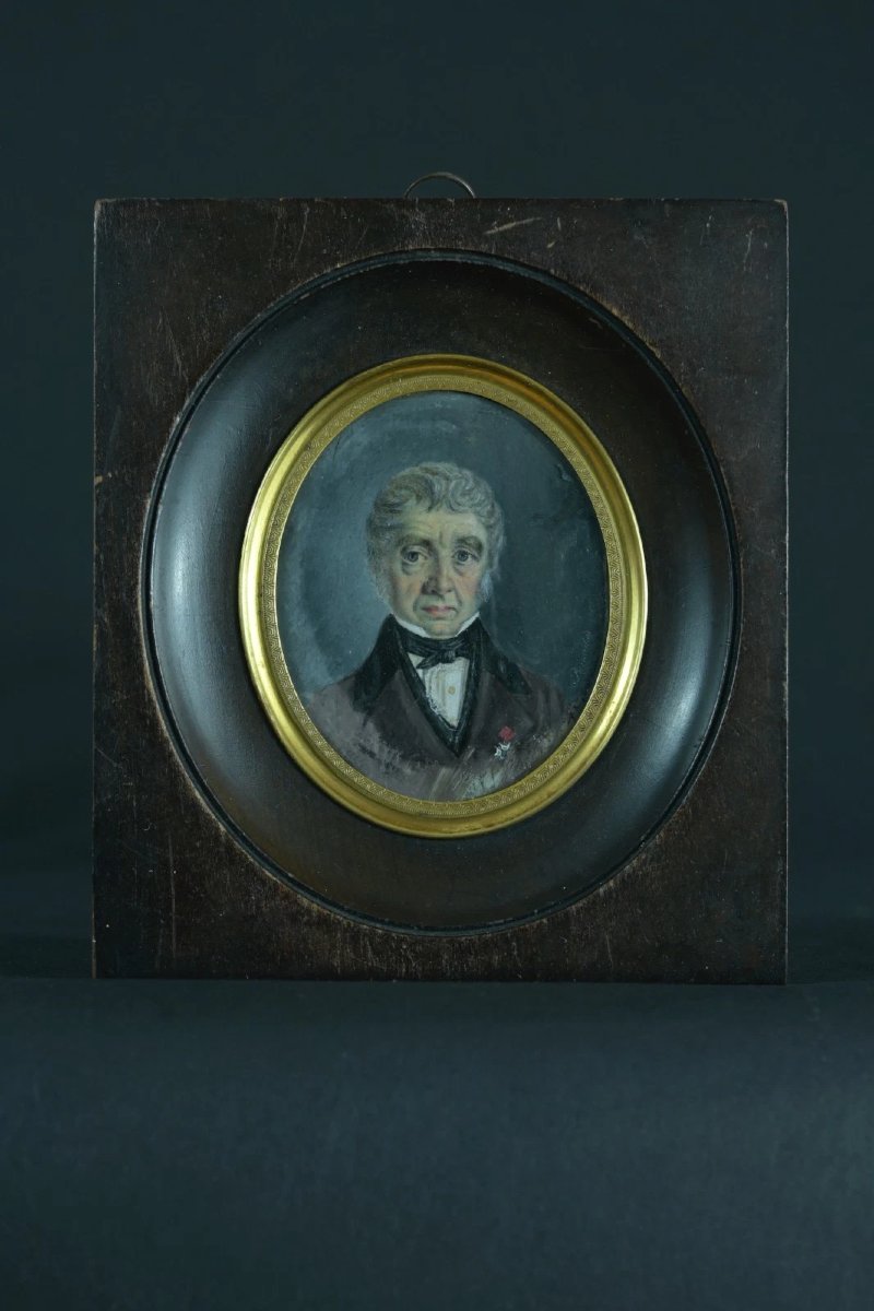 Miniature ancienne époque Romantique portrait homme costume cadre ovale 19ème signé 1846-photo-2