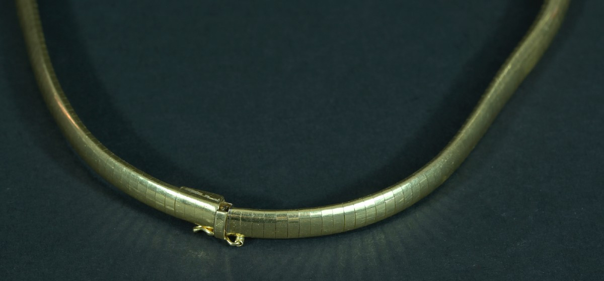 Collier en Or maille Oméga graduée 18k Péry & Fils 60 grs  style de Van Cleef & Arpels  vintage-photo-2