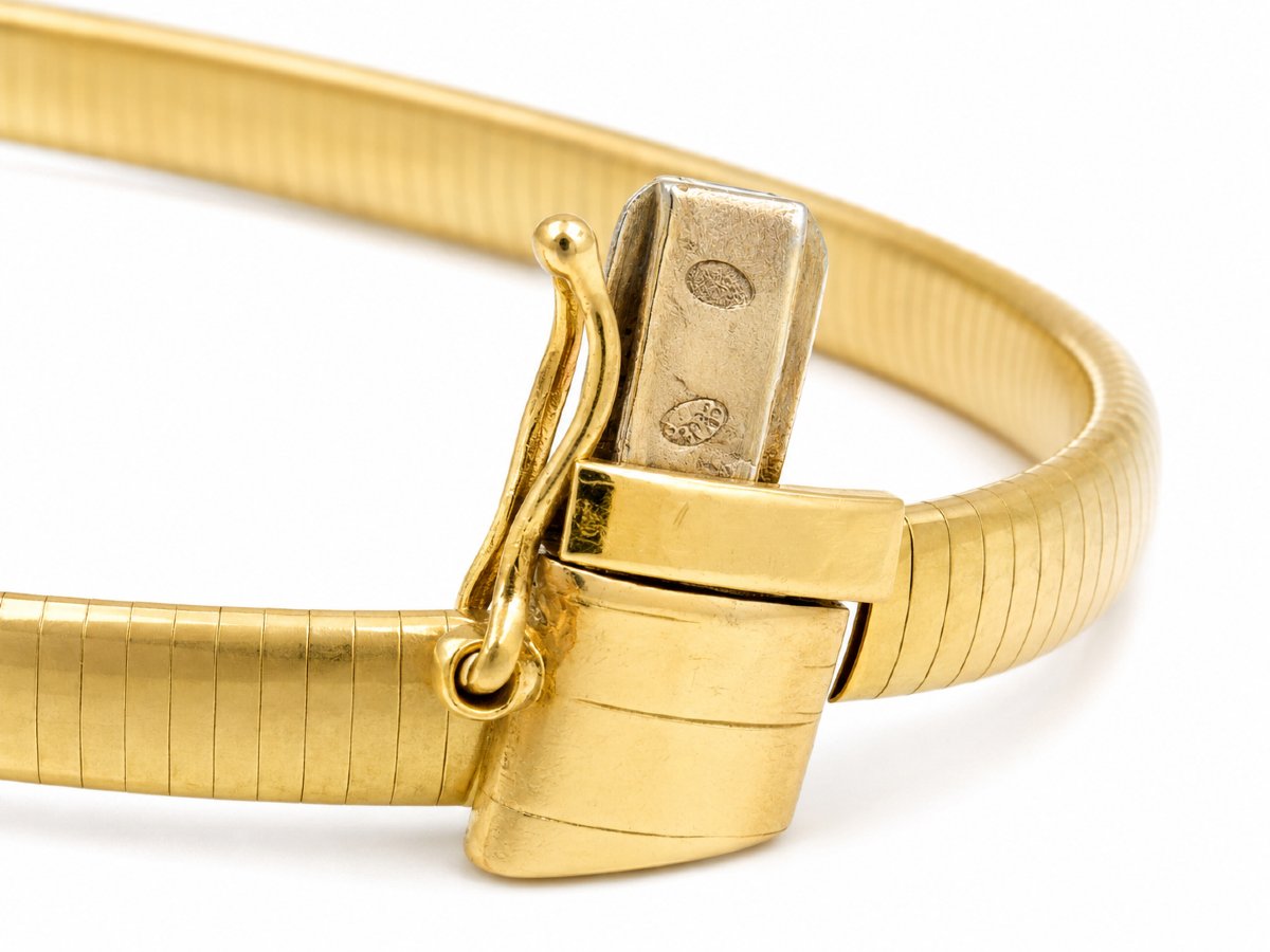 Collier en Or maille Oméga graduée 18k Péry & Fils 60 grs  style de Van Cleef & Arpels  vintage-photo-1