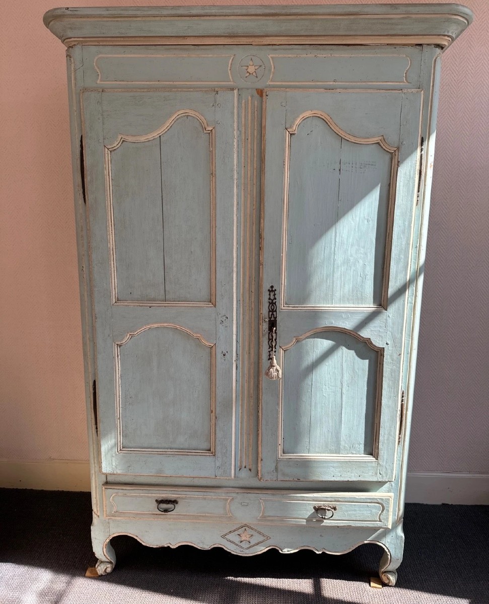 Armoire Louis XV Provence deux portes un tiroir bois sculpté rechampi
