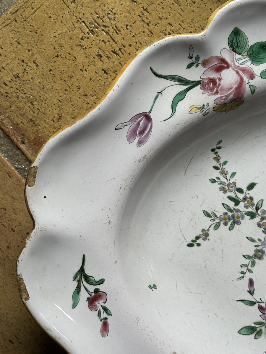 Moustiers Ferrat Pair Of Large Earthenware Dishes Rose Tulipe 18th Tulips 40 Cm-photo-2