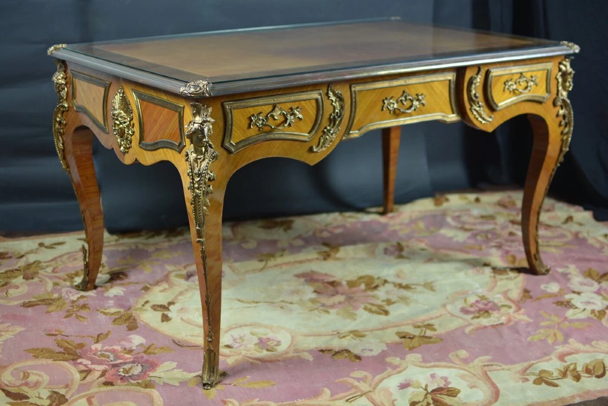 Large Louis XV-style Flat Desk With Gilded Bronze Espagnolette Locks And Marquetry -photo-3