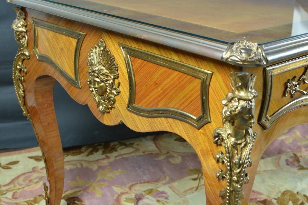 Large Louis XV-style Flat Desk With Gilded Bronze Espagnolette Locks And Marquetry -photo-1