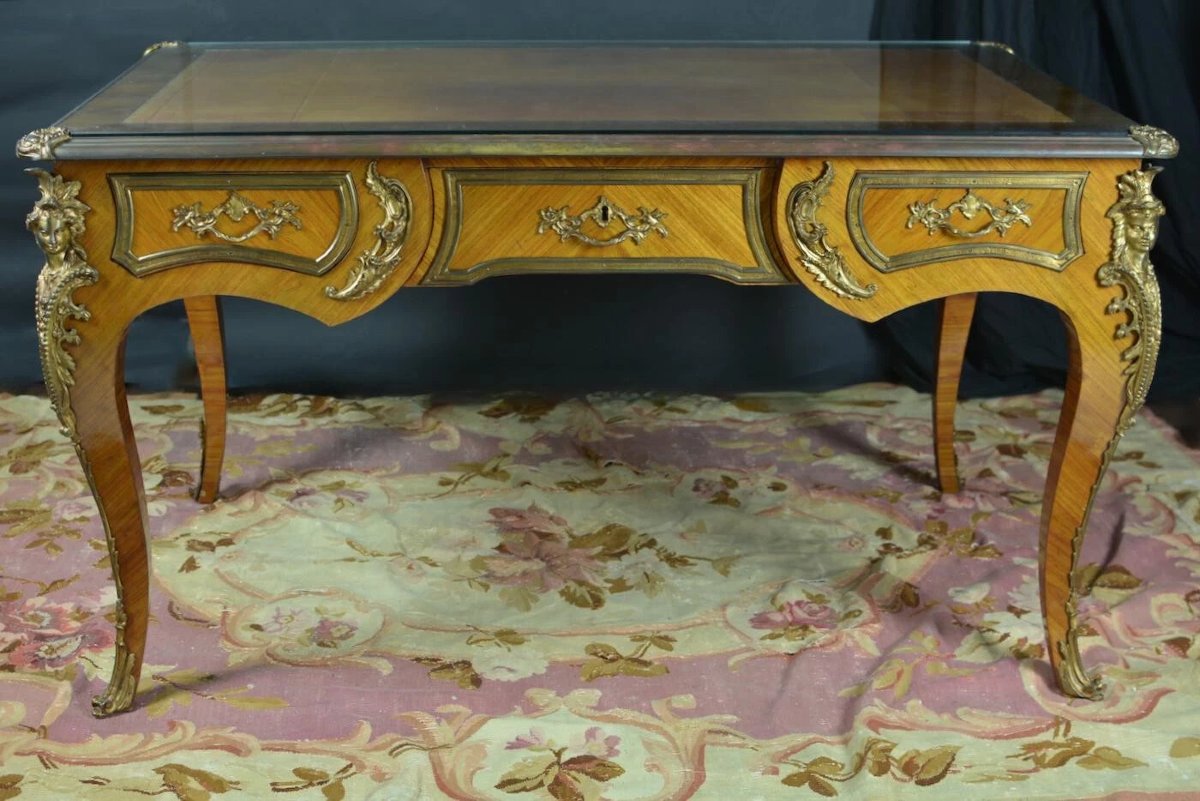 Large Louis XV-style Flat Desk With Gilded Bronze Espagnolette Locks And Marquetry 