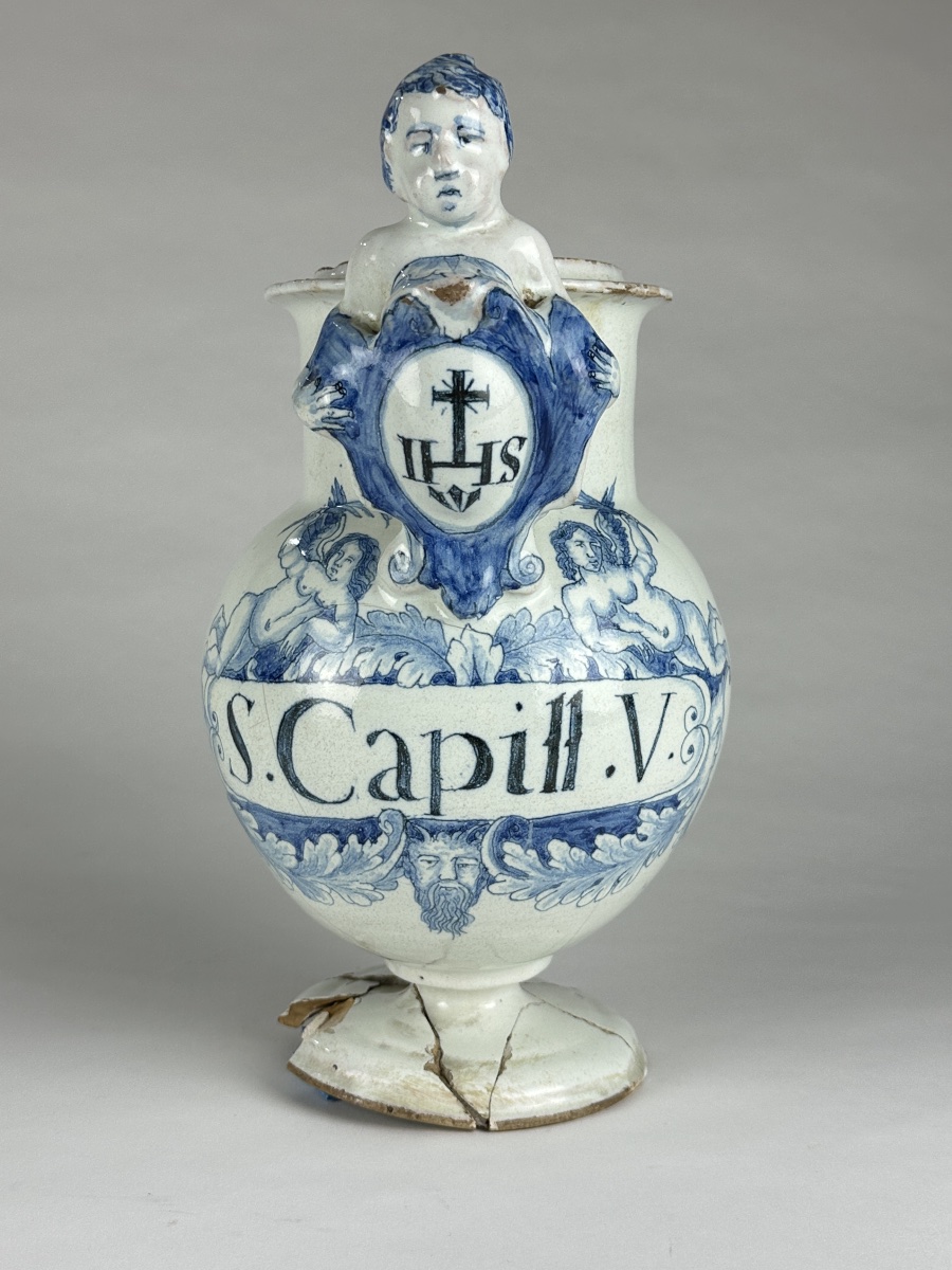 Religious Community Pitcher Featuring A Jesuit Goat And The Ihs Symbol, Italian Earthenware, 17th Century, Venus Pharmacy -photo-2