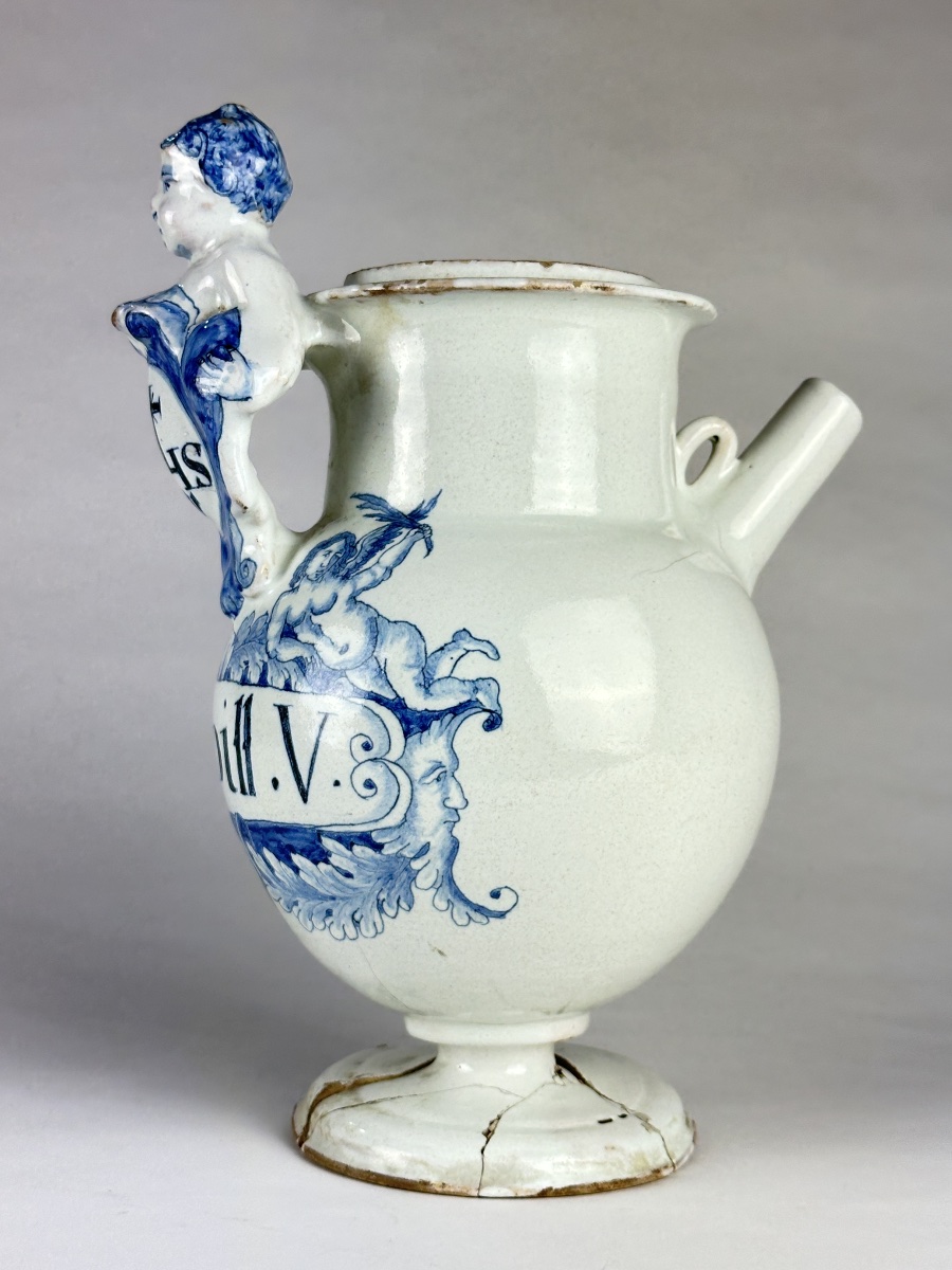 Religious Community Pitcher Featuring A Jesuit Goat And The Ihs Symbol, Italian Earthenware, 17th Century, Venus Pharmacy -photo-2