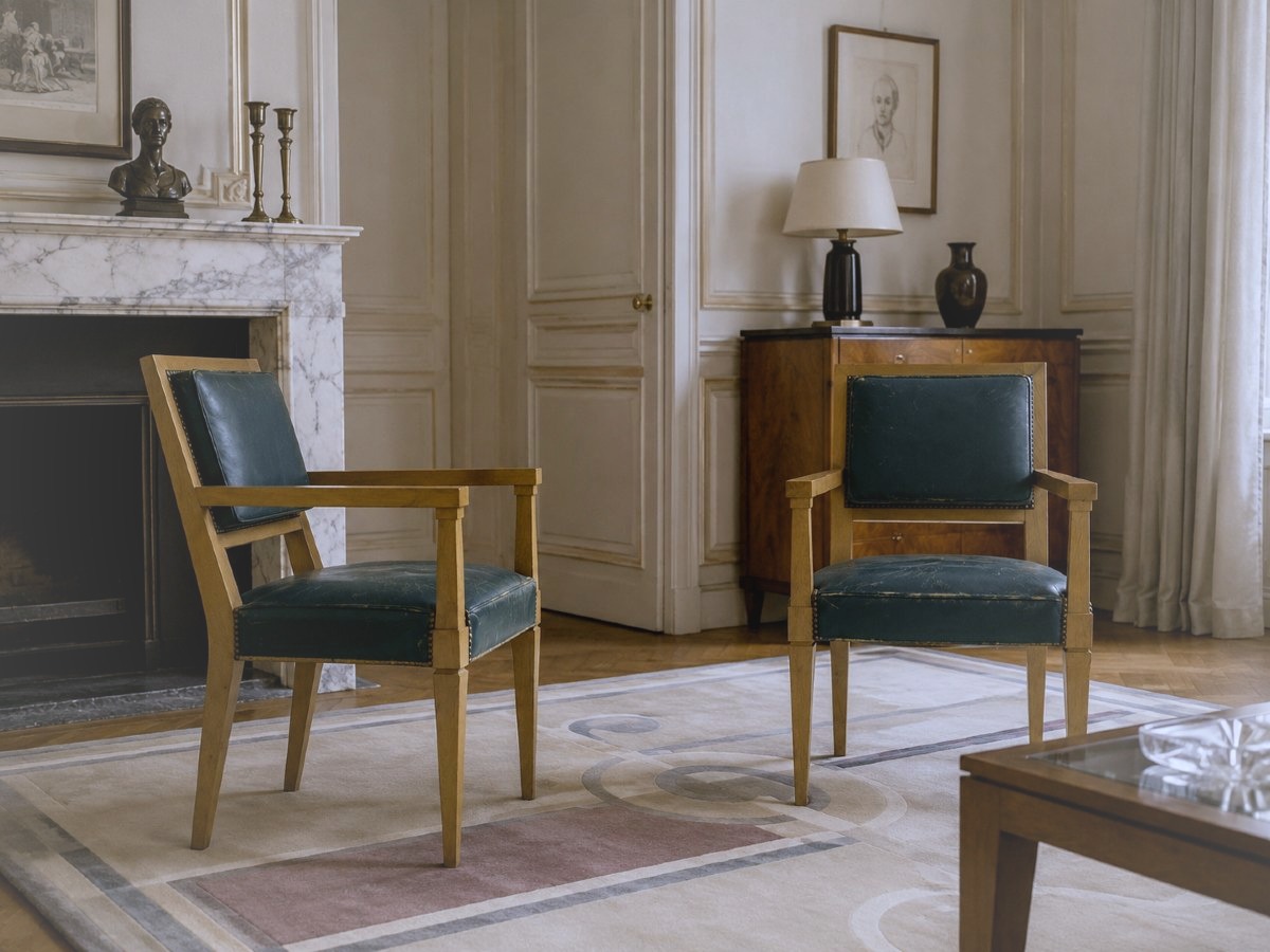 Paire de fauteuils français moderne  cuir 1940-1950, dans le goût d’André Arbus -photo-1