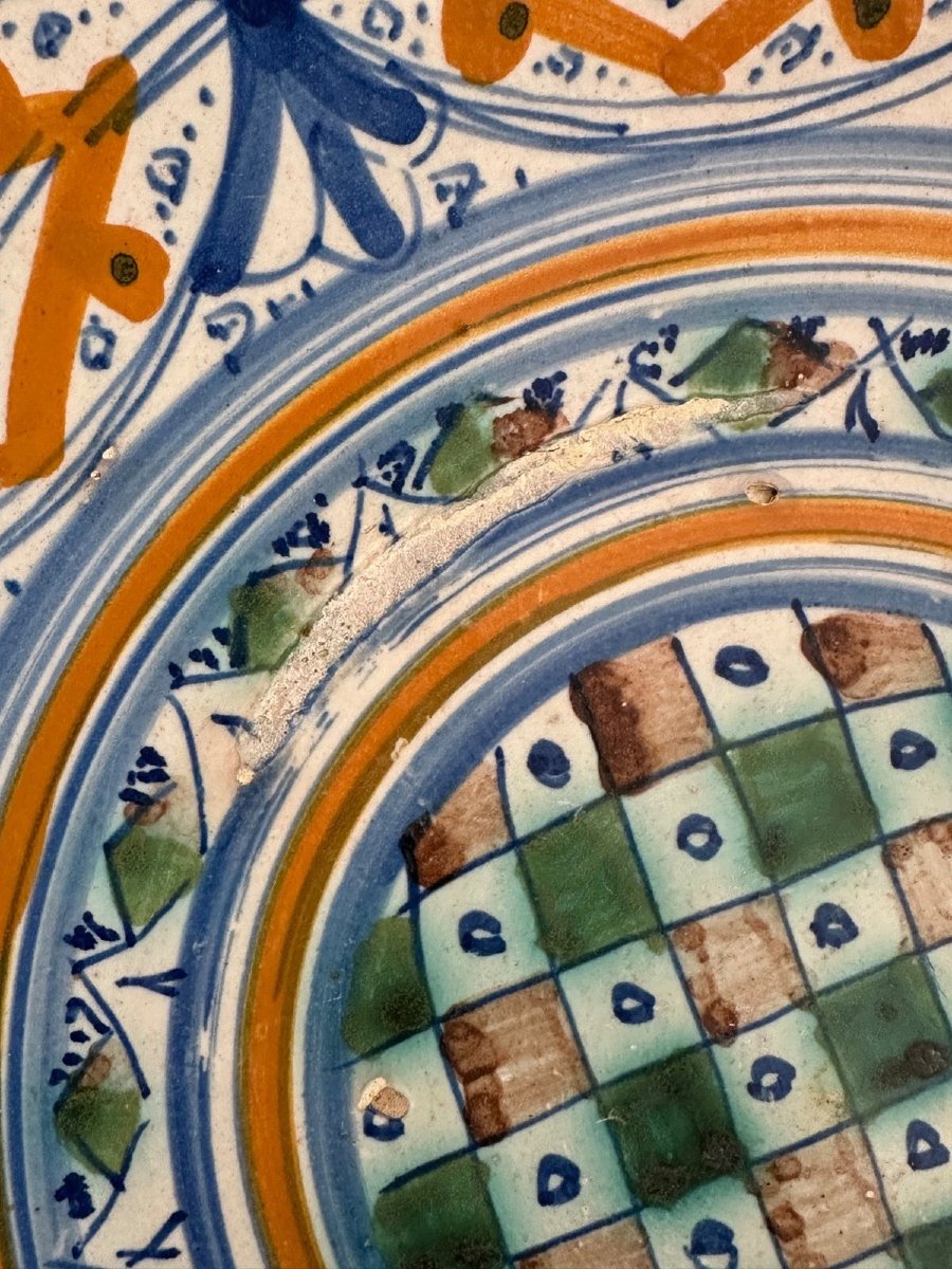 Renaissance-era Majolica Earthenware Plate From Montelupo, Italy, 15th Century, Checkerboard Pattern-photo-1