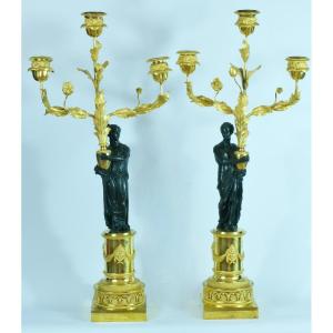 Ancien Grand Candélabre Bronze Doré Couple Rome Antique 18 ème Doré à l'Or 68cm x 2 